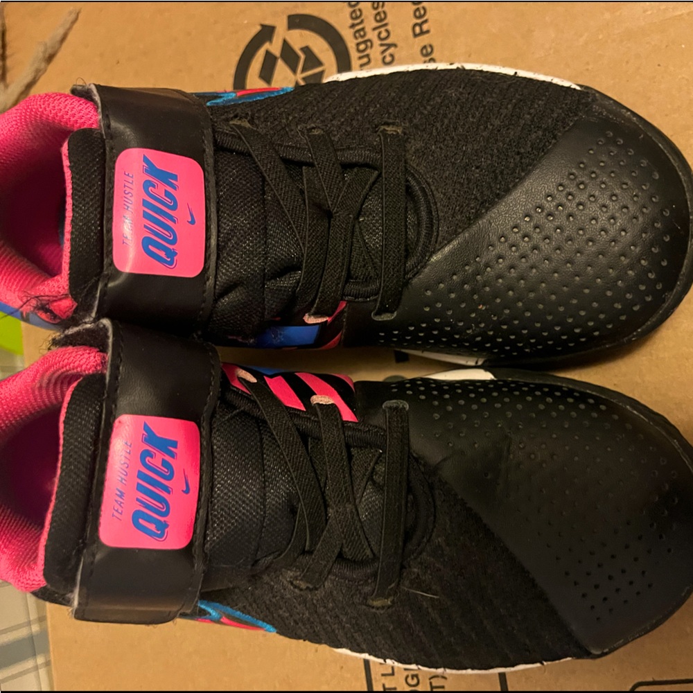 Girls youth basketball sneakers 2.5